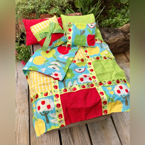 Medium Size Doll Bedding Bed Set Decor Pillows Bedspread Quilt Apple Tree Kitty - Picture 2 of 15